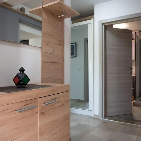 Stylish Duplex With Private Jacuzzi Apartman *