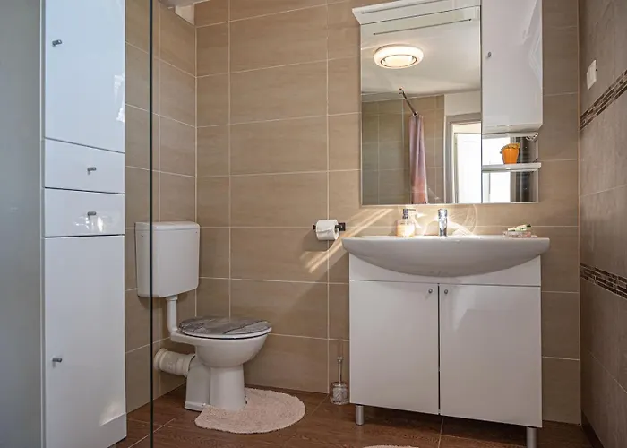 Stylish Duplex With Private Jacuzzi * Ližnjan