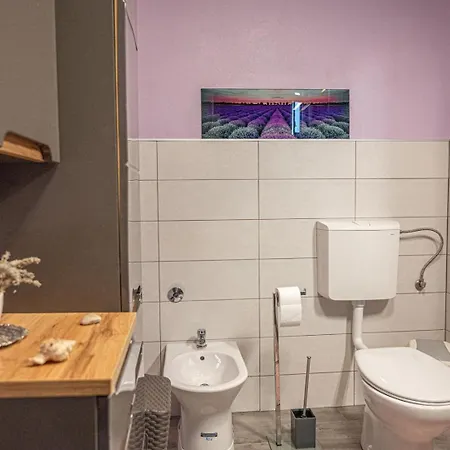 Stylish Duplex With Private Jacuzzi Apartmán Ližnjan