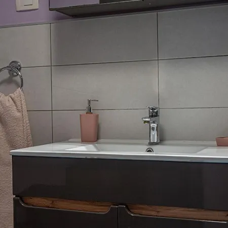 Stylish Duplex With Private Jacuzzi Apartment *