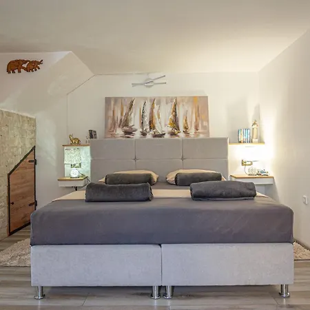 Appartement Stylish Duplex With Private Jacuzzi