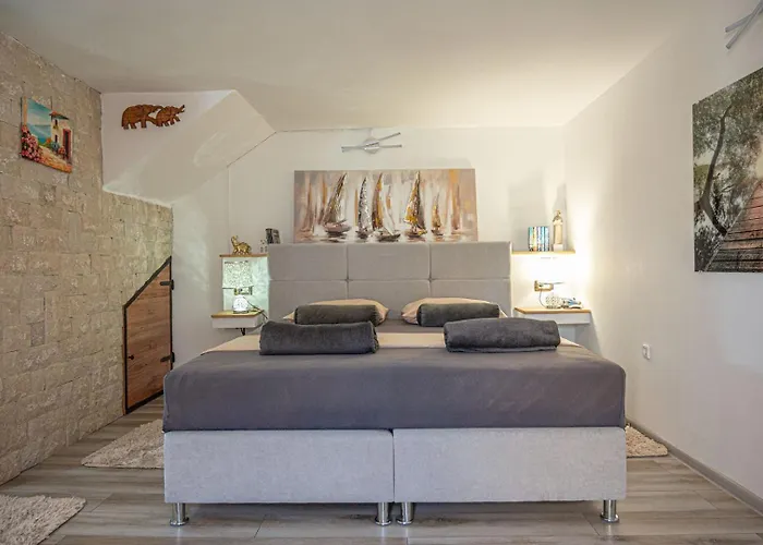 Appartement Stylish Duplex With Private Jacuzzi