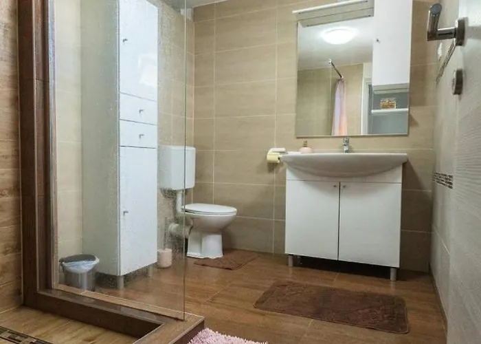 Stylish Duplex With Private Jacuzzi * Ližnjan