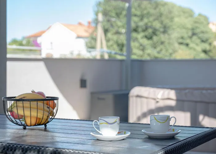 Apartamento Stylish Duplex With Private Jacuzzi